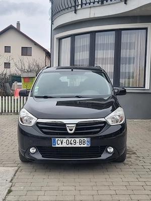 Vând Dacia Lodgy Prestige