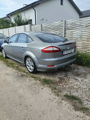 Vând Ford Mondeo an 2009 motor 2.2 diesel 178000 km - imagine 2