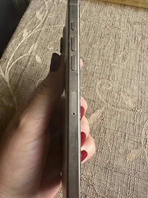 iPhone 16 pro Max  - imagine 2