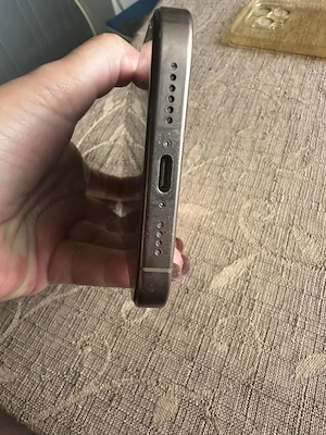 iPhone 16 pro Max  - imagine 3