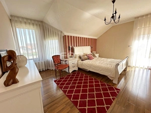 Vilă elegantă cu 5 camere de vânzare în zona Nufarul Oradea - imagine 9