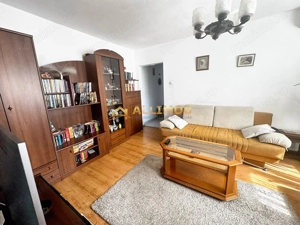 Apartament 2 Camere de vanzare  #238;n Vest Ploiesti – Centrala Proprie, Termopan, Etaj 3 | 51.900 E
