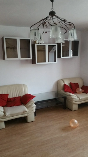 Închiriez apartament 2 camere 