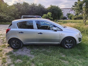    Opel Corsa 1.2 Benzina 2011 |  140000 km |  Consum mic | Întretinuta - imagine 2