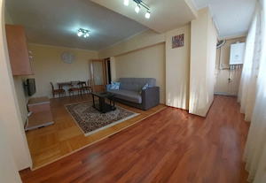 Proprietar, închiriez apartament decomandat 3 camere, 80 mp, etaj 3, Micro 18, Spitalul Judetean