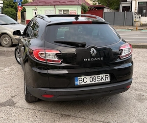 Renault Megane 1.5 dCi   Piele   Panoramic   Trapă   Scaune electrice cu memorii  Xenon   Keyless    - imagine 6