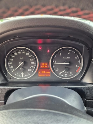 BMW X1 sDrive18d Sport Line 2013 - imagine 6