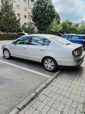 Vând Volkswagen Passat 2006 (generația B6). Motor 2.0 TDI ,140 CP   Proprietar. - imagine 2