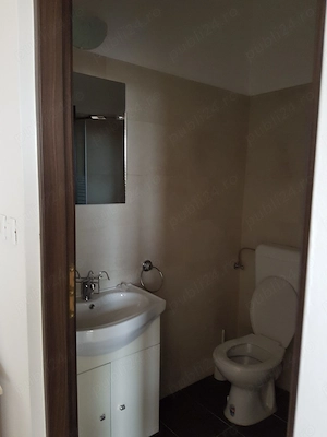 Apartament  6 camere in mansarda , zona centrala  - imagine 12