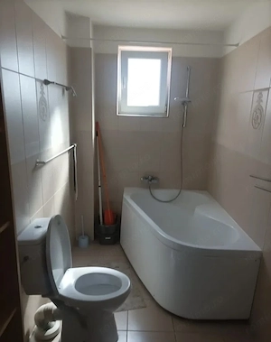 Apartament 2 Camere Centrală Proprie Etaj 1 Zona Giroc La 2 Minute De Primarie  - imagine 7