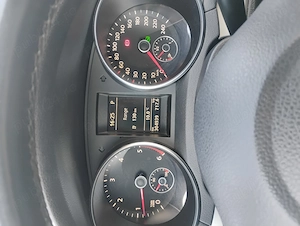 Vând VW Golf VI , an 2010, 2.0 TDI , 110CP, Negru, 304.000 km reali, primul proprietar in țara,  - imagine 3