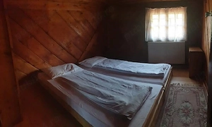 Bora Popas Turistic pe malul lacului Surduc- Cabana Belvedere - imagine 3