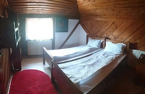 Bora Popas Turistic pe malul lacului Surduc- Cabana Belvedere - imagine 5
