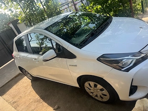 vand toyota yaris - imagine 3