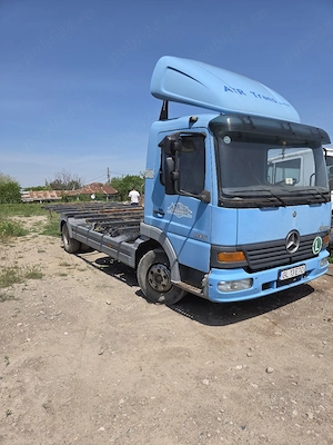 mercedes atego - imagine 2