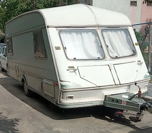 Vind Rulota înmatriculată 