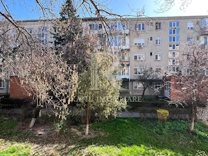 Vand urgent apartament cu 3 camere in Rogerius