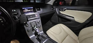 Volvo V60 Summum 2.0 D3 - Motor 5 cilindri - imagine 7