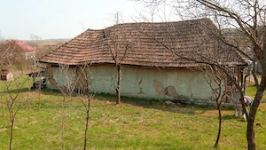 Casă de vânzare în centrul satului Căcuci, județul Mureș   14 km de Reghin - imagine 5
