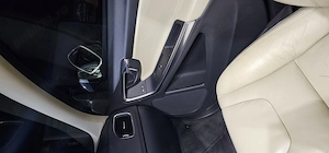 Volvo V60 Summum 2.0 D3 - Motor 5 cilindri - imagine 10