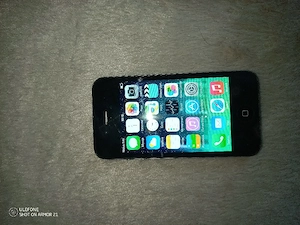 Vând iPhone 4, 8GB, negru