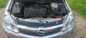 Opel Astra H 1.6 GPL 2010 - imagine 3