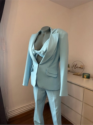 Costum elegant 