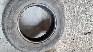 Vind 3 anvelope 215/70 R 16 -100H  preț negociabil  - imagine 3