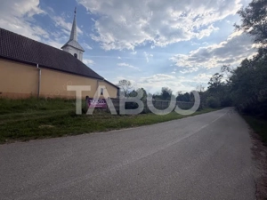 Teren intravilan 2000 mp cu utilitati in apropiere Sat Savastreni - imagine 2