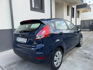 Ford Fiesta An 2015 In Stare Perfectă De Funcționare  - imagine 3