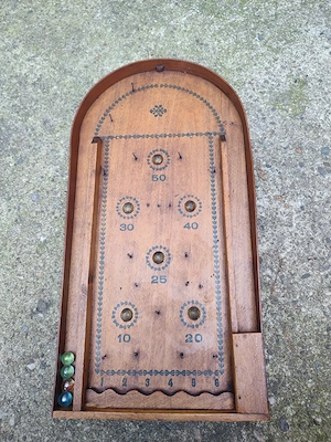 Pinball vintage din lemn 