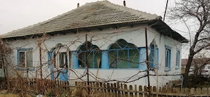Casa batraneasca de vanzare in Tuzla cu teren de 1170mp