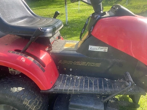 Vind tractor de gazon 