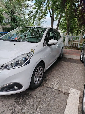 Peugeot 208, 67000 km - imagine 5