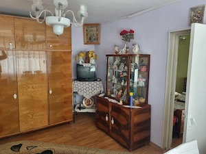 Vând apartament 2 camere semidecomandat 40 mp etaj 2 4 in Dorohoi, cartier Plevna aleea Marului. - imagine 7