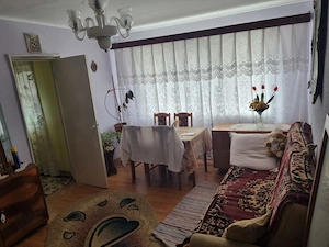 Vând apartament 2 camere semidecomandat 40 mp etaj 2 4 in Dorohoi, cartier Plevna aleea Marului. - imagine 5