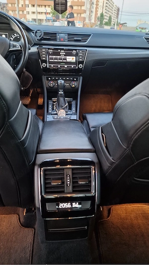 Skoda Superb 3 automat DSG 4X4 - imagine 6