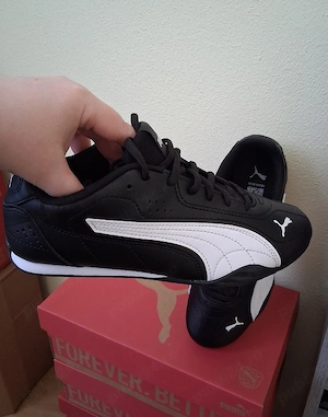Puma nou in cutie femei