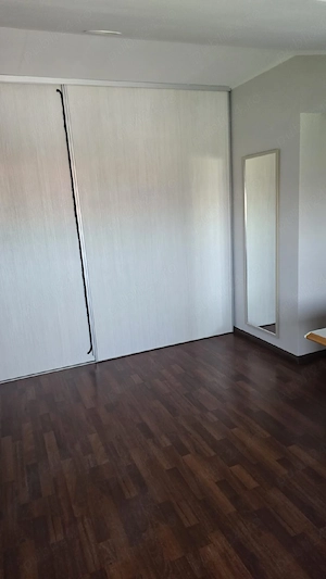 Apartament 3 camere la mansardă de închiriat   disponibil imediat - imagine 6
