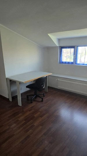 Apartament 3 camere la mansardă de închiriat   disponibil imediat - imagine 7