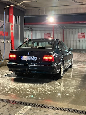dezmembrez BMW E39 520i - imagine 4