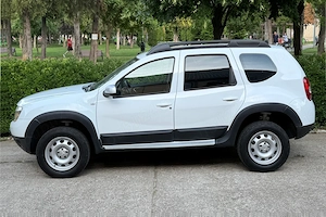 Dacia DUSTER 4x4 an 2013 -1.5 Diesel-EURO 5-Dotari PLUS-Model DRUMURI GRELE - imagine 2