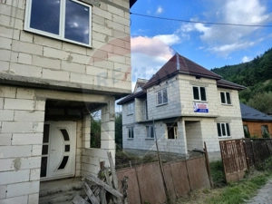 Casă / Vilă cu 7 camere de vânzare - imagine 3