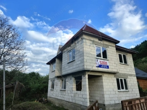 Casă / Vilă cu 7 camere de vânzare