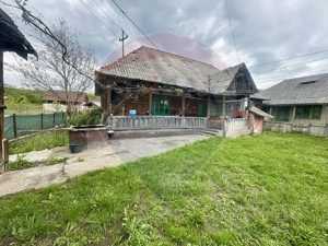 Casa traditionala Rozavlea,Maramures - imagine 9