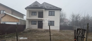 Vilă P+1 | 504 mp teren | Zonă OMV – Str. Primăverii, Adjud