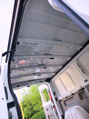 Vand Dubă Opel Vivaro  - imagine 5