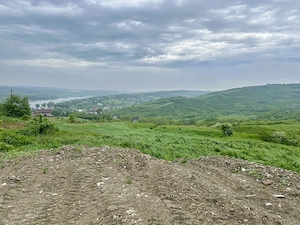 TEREN DE VIS 5100mp extravilan Aroneanu cu Vedere la Lac, 92.500  URGENT , Viitorul tău Resort - imagine 2