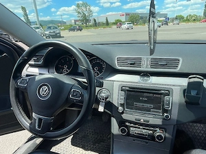 Volkswagen Passat 2.0 TDI BlueMotion Technology Highline - imagine 2