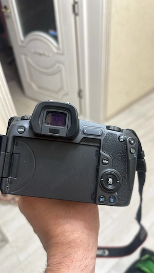 aparat foto CANON EOS R